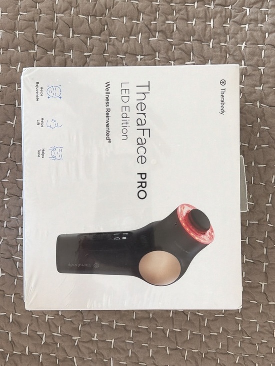 Therabody Other - Therabody White and Silver Device Packaging